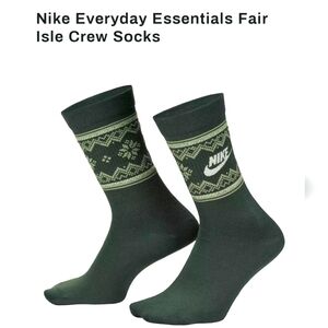 NWT Unisex Nike Everyday Essential Dri-fit Crew Socks